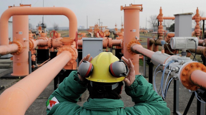 Запрет на импорт энергоресурсов из России не коснется Венгрии и Словакии