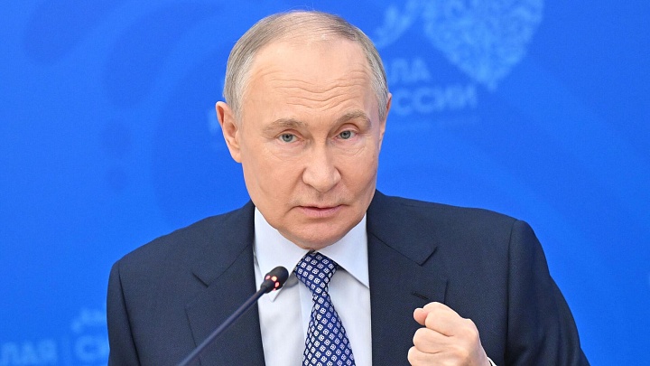 Путин призвал выполнить все задачи по развитию новых регионов
